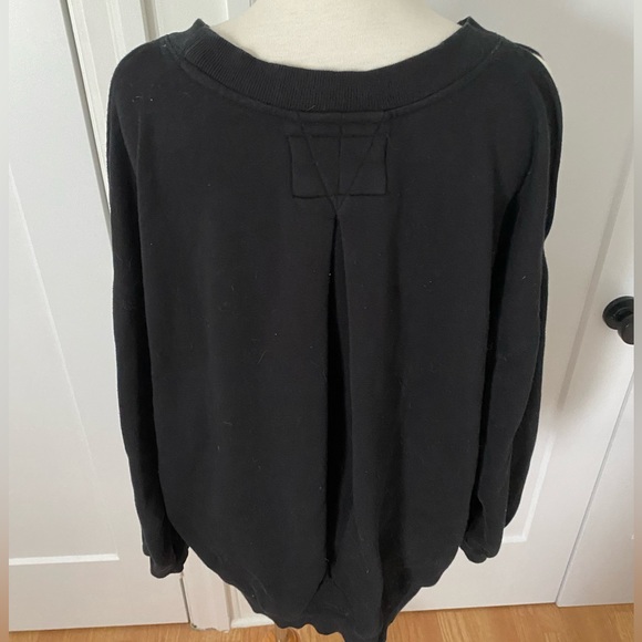 Hurley Sweater with open shoulders - Picture 6 of 9